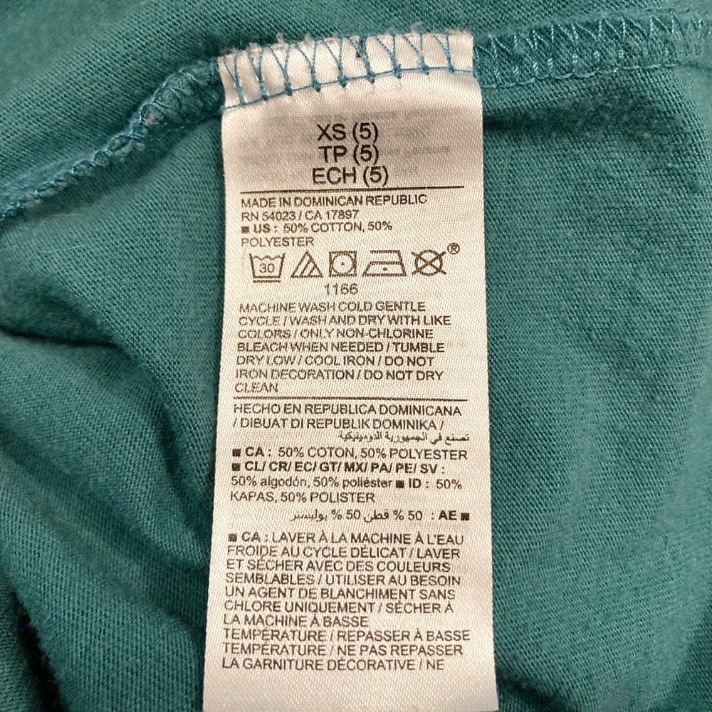Old Navy Magic Everywhere Pegasus Long Sleeve Shirt Unicorn Tee Kids XS (5) - Picture 3 of 3